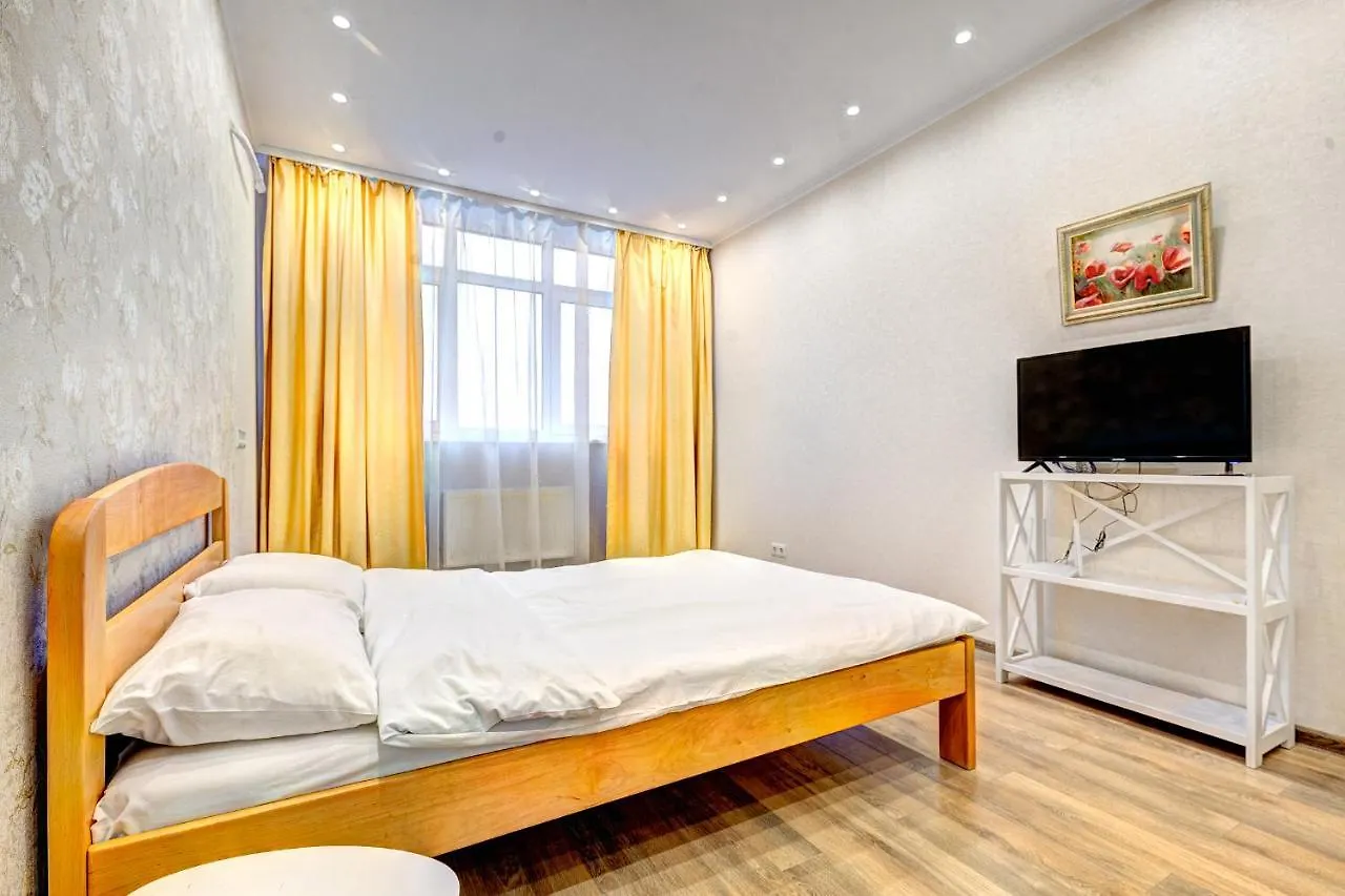 Apartment Voskresenska 18 , Парковые Озера Kijów