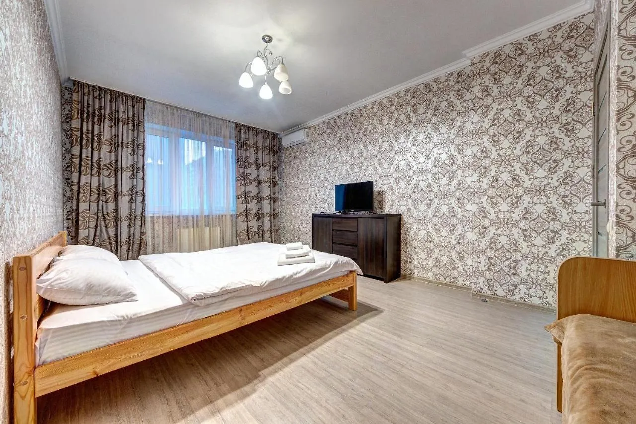 Apartment Voskresenska 18 , Парковые Озера Kyiv