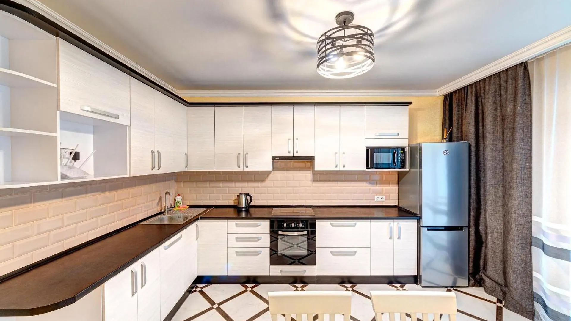 Apartment Voskresenska 18 , Парковые Озера Kijów Ukraina
