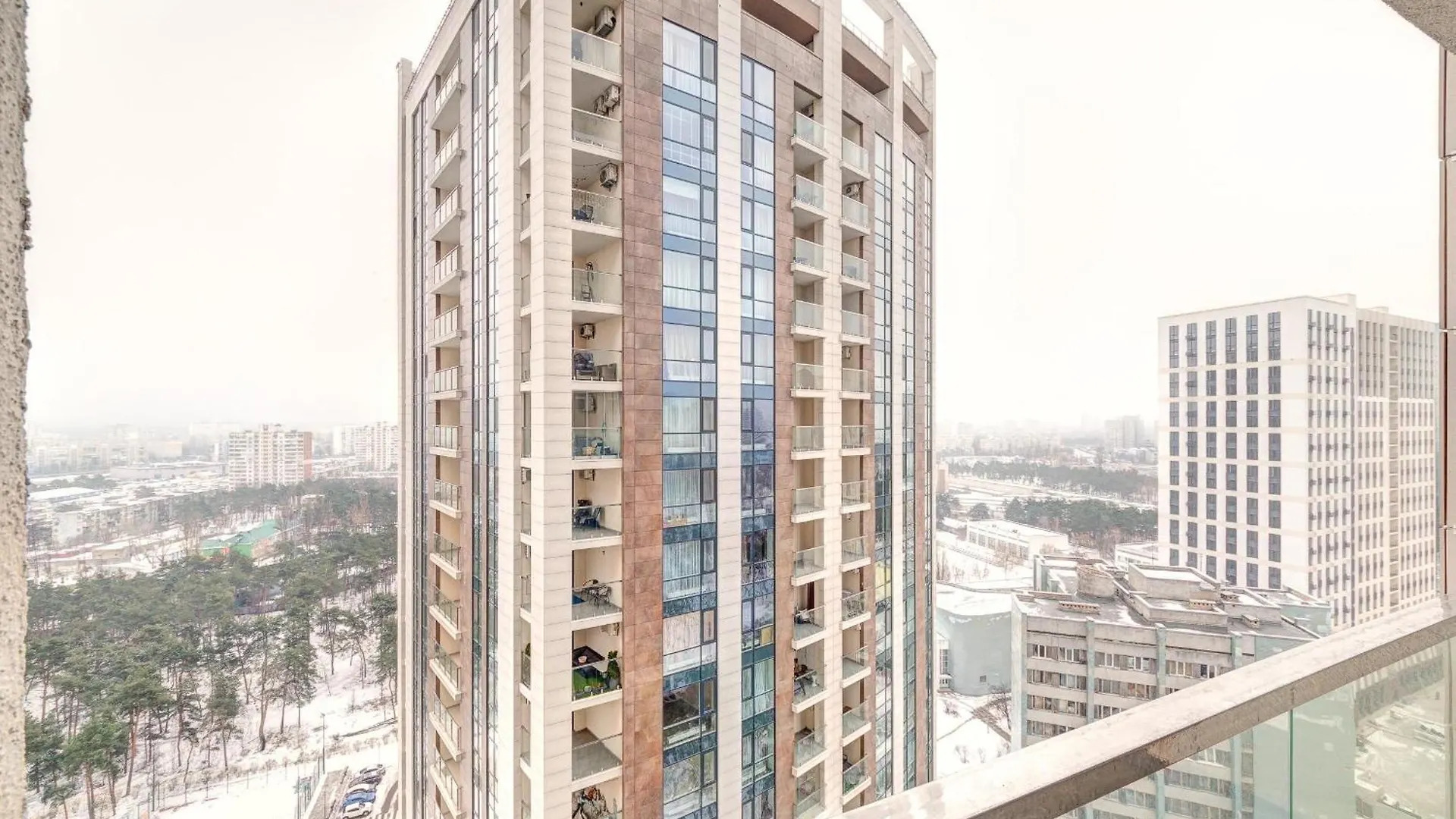 Apartment Voskresenska 18 , Парковые Озера Kyiv 0*,  Ukraine