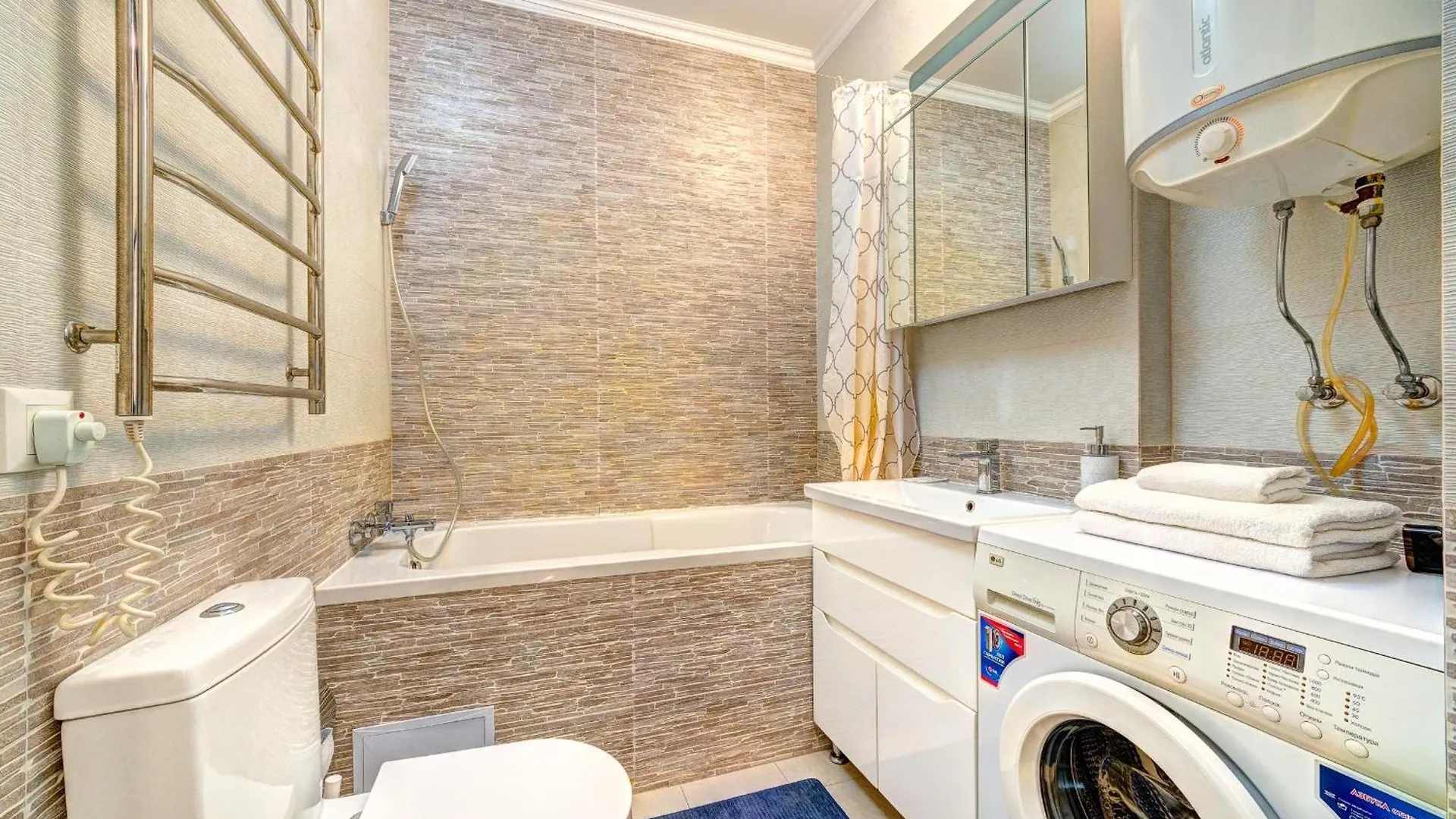 Apartment Voskresenska 18 , Парковые Озера Kijów 0*,
