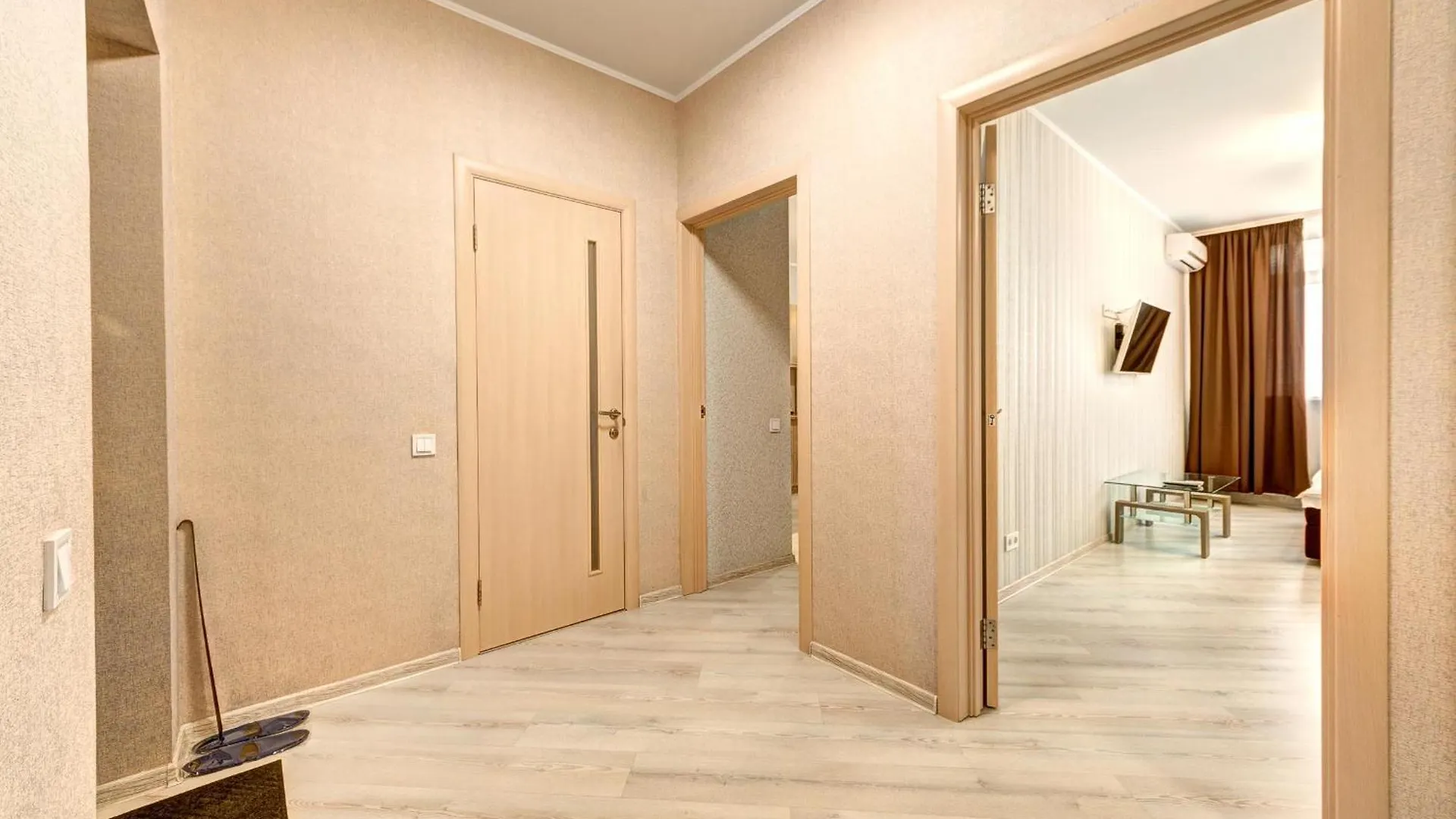 Apartment Voskresenska 18 , Парковые Озера Kijów 0*,