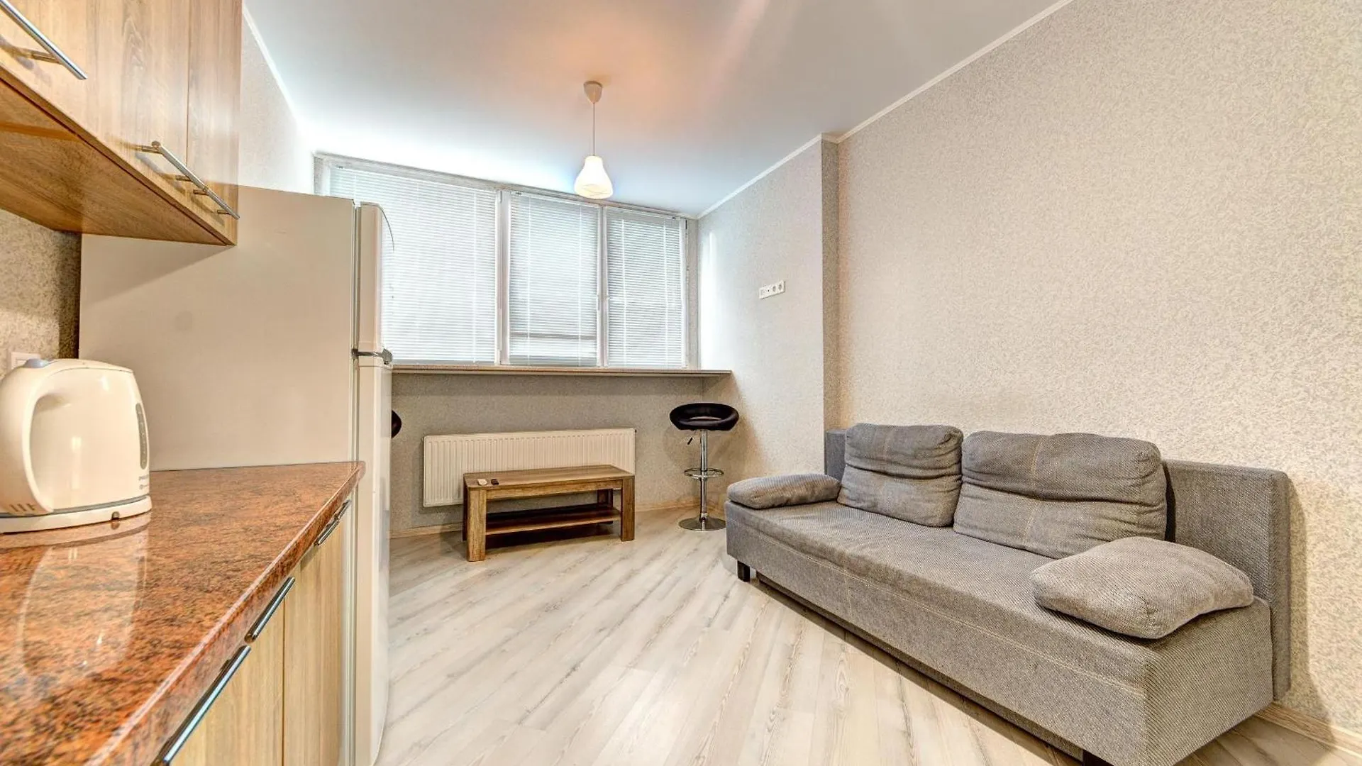 Apartment Voskresenska 18 , Парковые Озера Kyiv