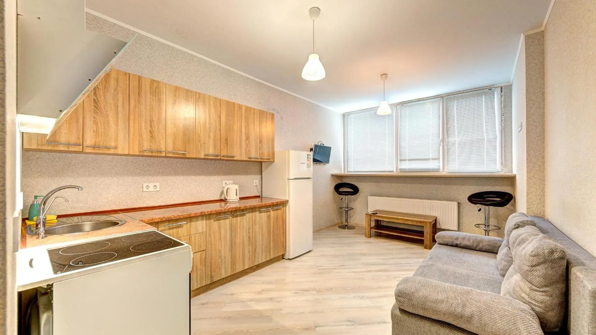 Apartment Voskresenska 18 , Парковые Озера Kijów 0*,  Ukraina
