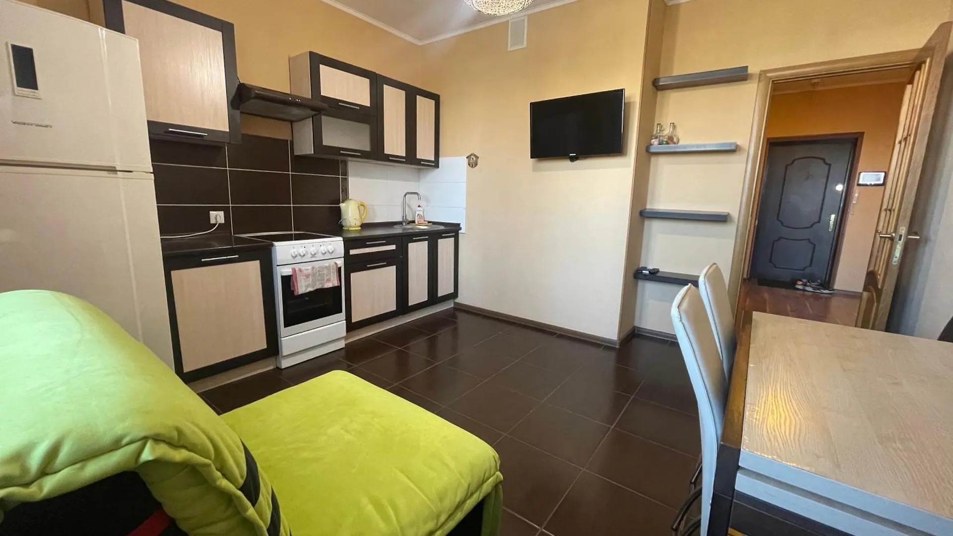 Apartment Voskresenska 18 , Парковые Озера Kyiv