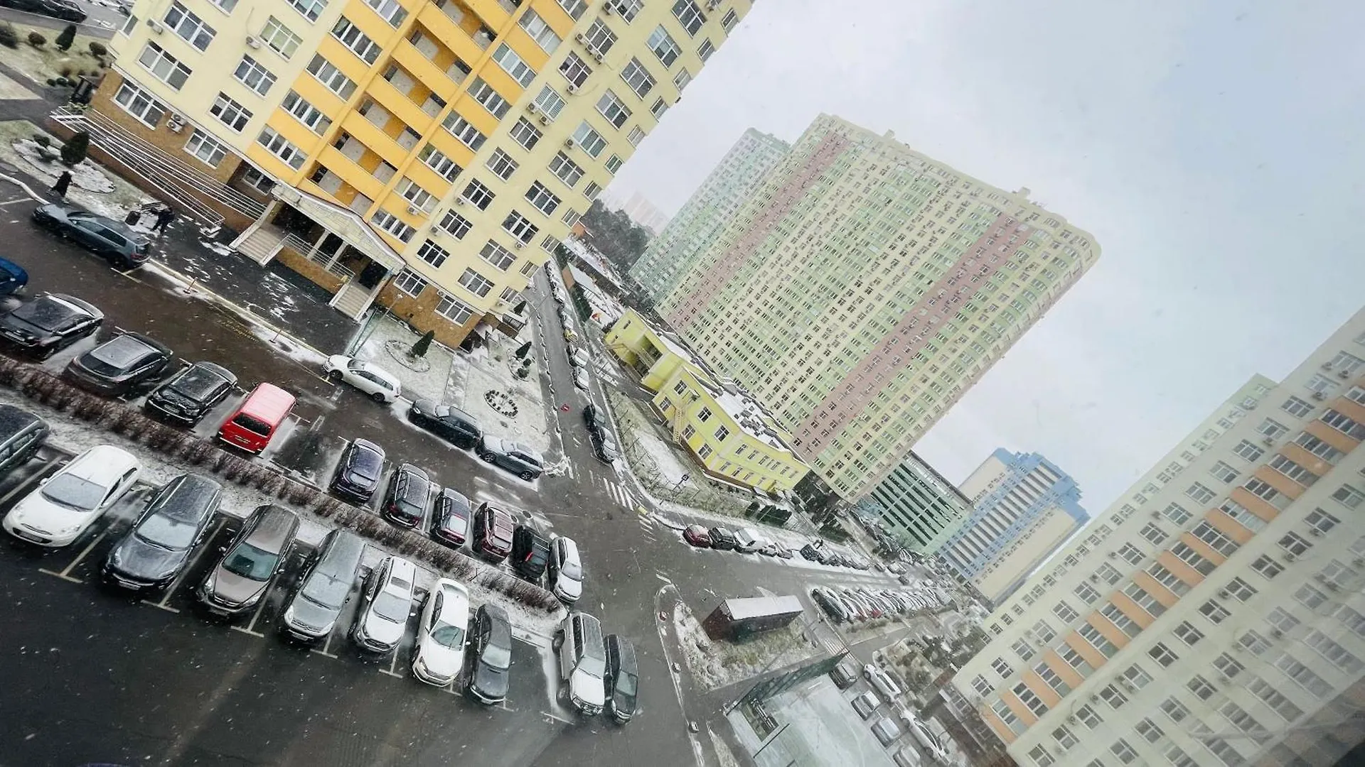 Apartment Voskresenska 18 , Парковые Озера Kyiv