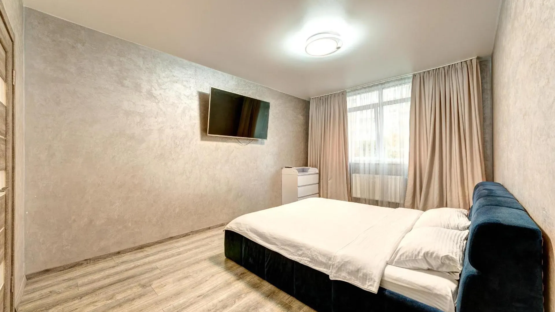 Apartment Voskresenska 18 , Парковые Озера Kyjev Ukrajina